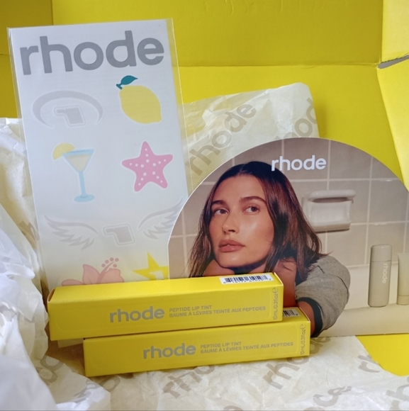 RHODE Peptide Lip Tint in LEMONTINI - Picture 1 of 5